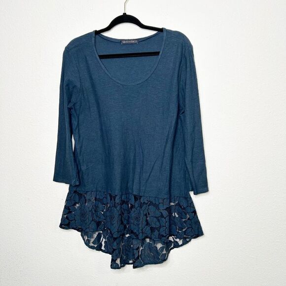 Cut Loose Women’s Blue Linen Blend Hi Low Lace Scoop Neck Top Size M - Picture 1 of 13